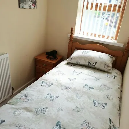 Διαμέρισμα 3 Bedroom House Barrow-in-Furness